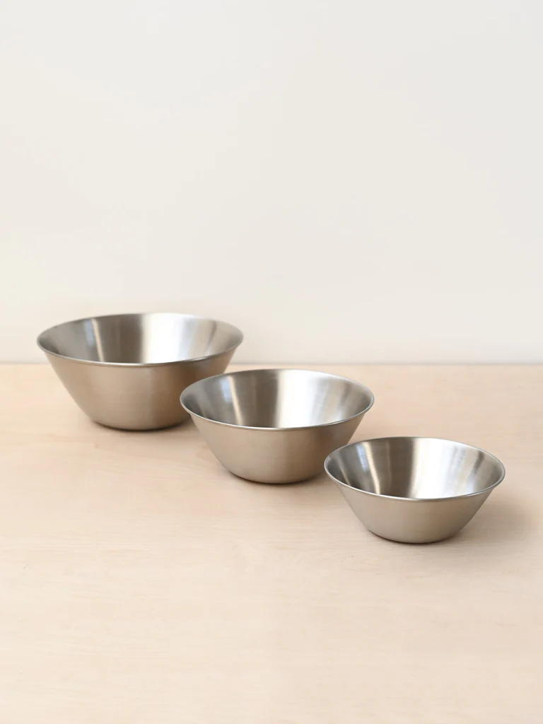 Elevate Your Culinary Creations with the Perfect Silicone Mixing Bowl Set